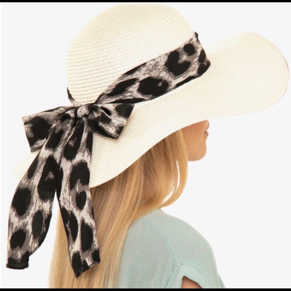 NWT! Sale !Leopard Print Bow Ivory Straw Raffia Hat